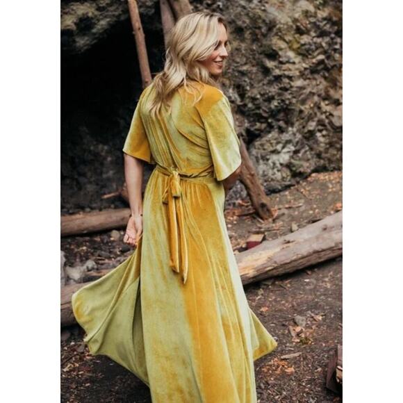 L&B Velvet Gold Mustard V-Neck Maxi Dress Size S Side Slit Belted - Picture 4 of 7